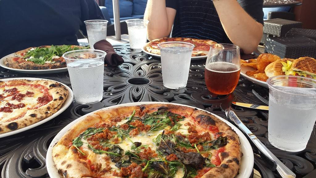 Volare | restaurant | 315 White St, Norman, OK 73069, USA | 4053103615 OR +1 405-310-3615