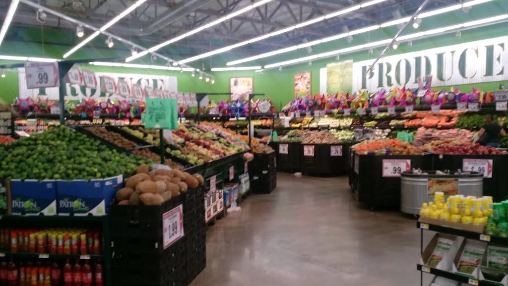 Superior Grocers | bakery | 1010 E Ave. J, Lancaster, CA 93535, USA | 6618020063 OR +1 661-802-0063