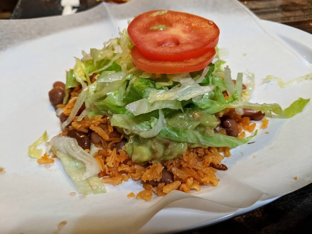 Taqueria Mi Familia | restaurant | 580 Red Hill Ave, San Anselmo, CA 94960, USA | 4152569411 OR +1 415-256-9411