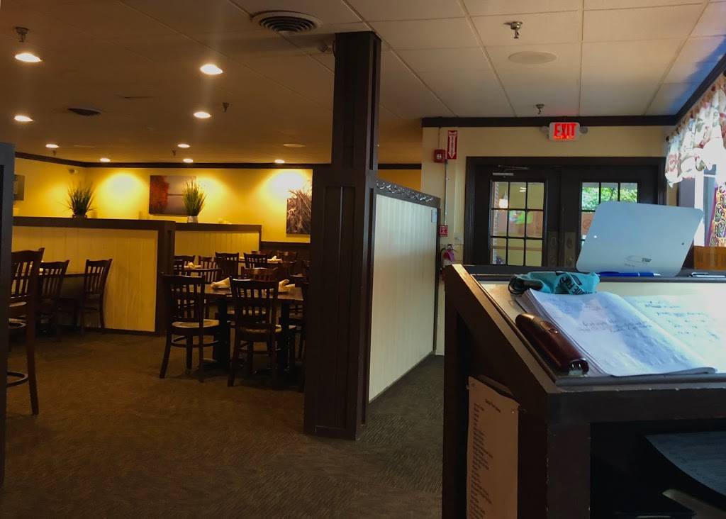 Myrnas Classic Cuisine | restaurant | 131 Lake St, Laconia, NH 03246, USA | 6035278144 OR +1 603-527-8144