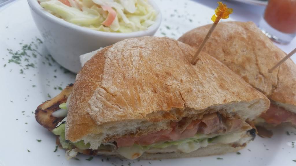 Oscars Cafe & Bar | restaurant | 125 E Tahquitz Canyon Way #108, Palm Springs, CA 92262, USA | 7603251188 OR +1 760-325-1188