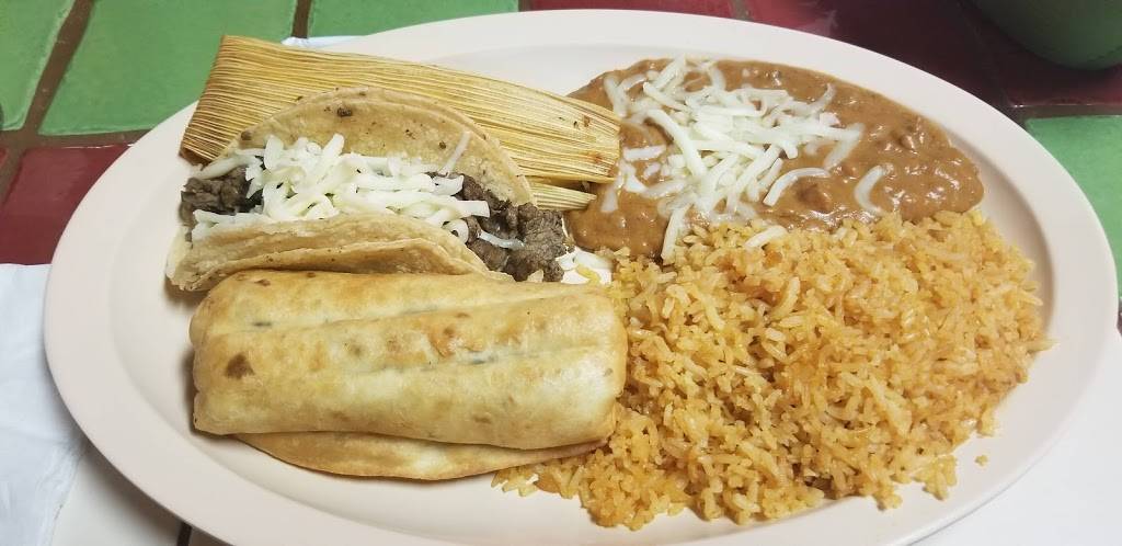 Jalisco Restaurant | restaurant | 1035 S Cesar E Chavez Dr, Milwaukee, WI 53204, USA | 4146727070 OR +1 414-672-7070