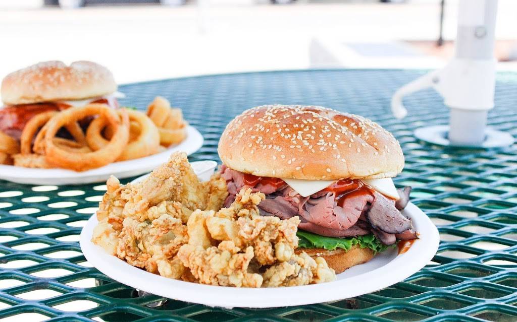 Kellys Roast Beef | restaurant | 35 Revere Beach Pkwy, Medford, MA 02155, USA | 7813934899 OR +1 781-393-4899