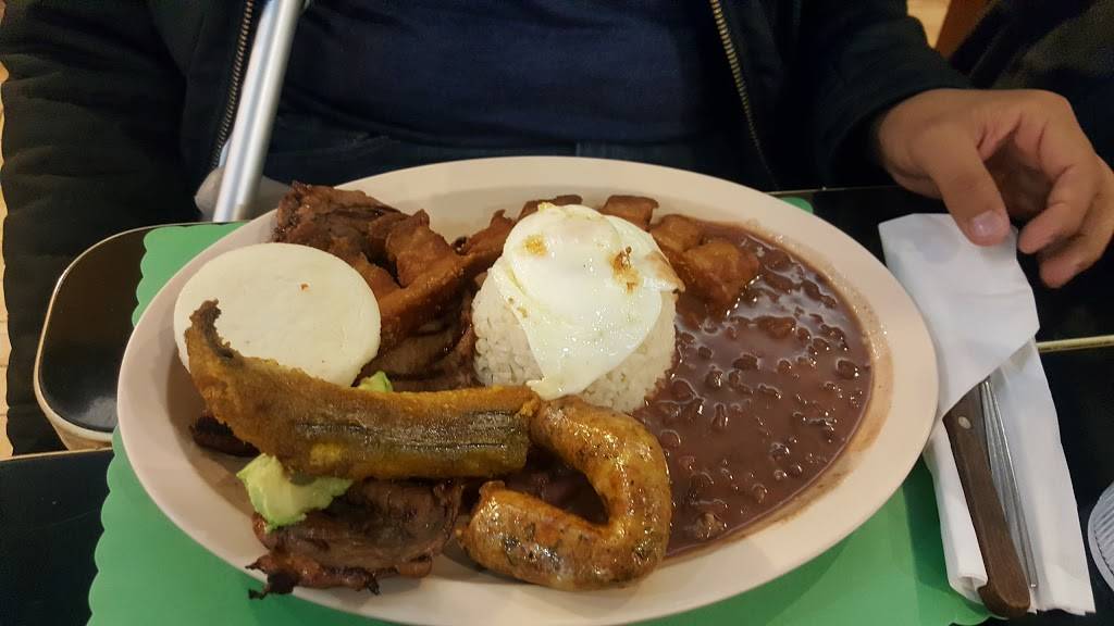 El Llano Restaurant | restaurant | 4011 N Elston Ave, Chicago, IL 60618, USA | 7738669500 OR +1 773-866-9500