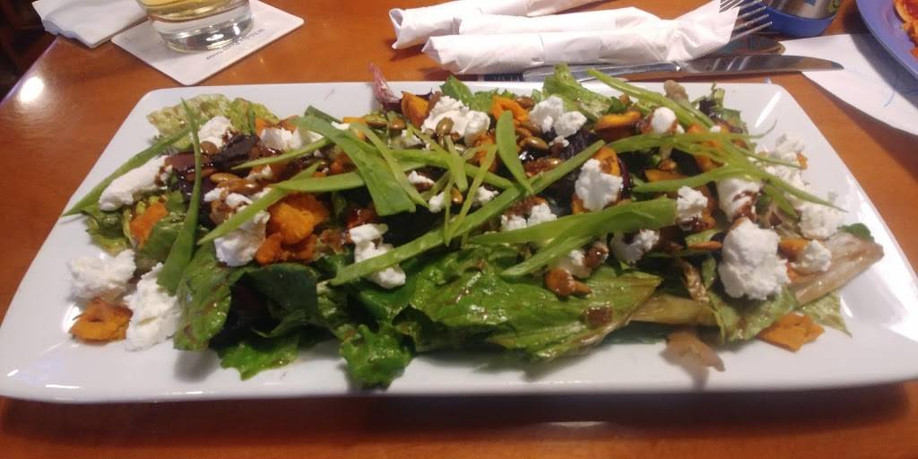 Turtle Jacks Guelph | restaurant | 515 Woodlawn Rd W, Guelph, ON N1K 1E9, Canada | 5198292832 OR +1 519-829-2832