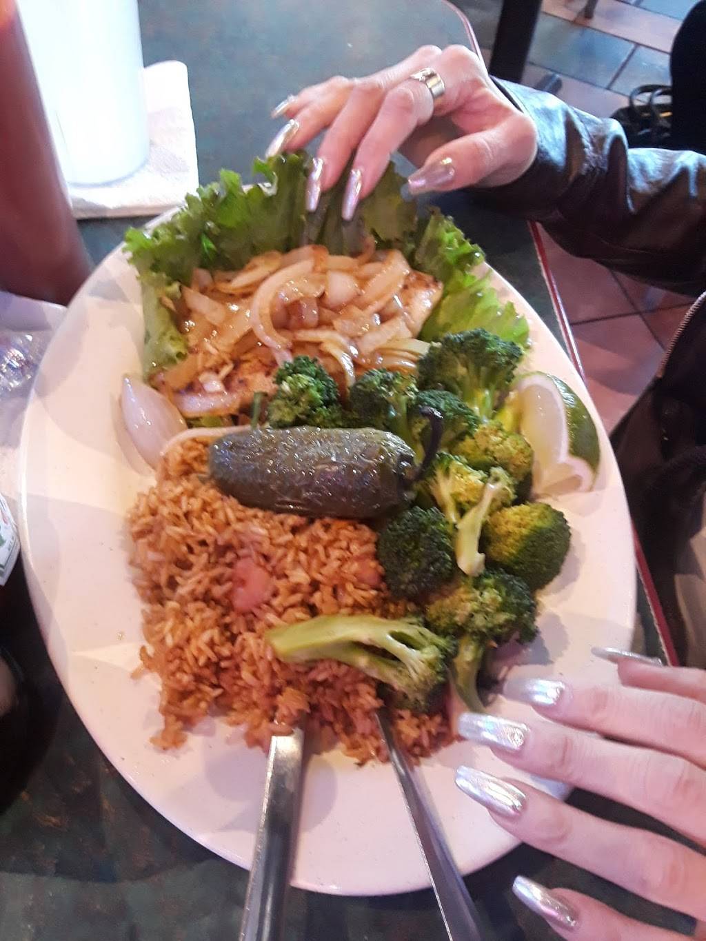 Golden Seafood House | restaurant | 6828 Airline Dr, Houston, TX 77076, USA | 7136978833 OR +1 713-697-8833