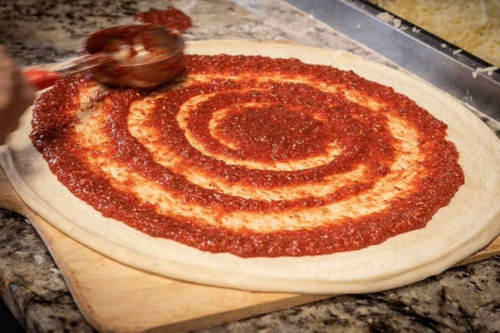 Giovannis Italian Restaurant & Pizzeria Orlando | restaurant | 10663 Narcoossee Rd, Orlando, FL 32832, USA | 4079306397 OR +1 407-930-6397