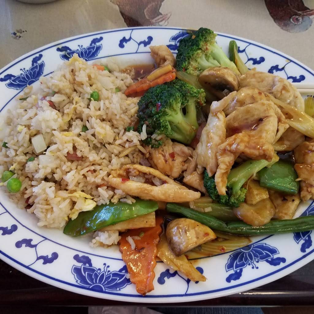 Great Fortune Chinese Restaurant | restaurant | 443 N Main St, Kilmarnock, VA 22482, USA | 8044356333 OR +1 804-435-6333