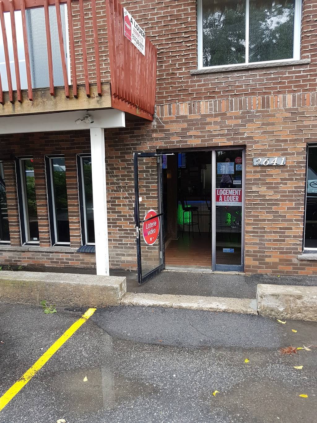 Bar Le cozzy | restaurant | 2641 Chemin Saint-Charles, Terrebonne, QC J6W 5Y1, Canada | 4504920615 OR +1 450-492-0615