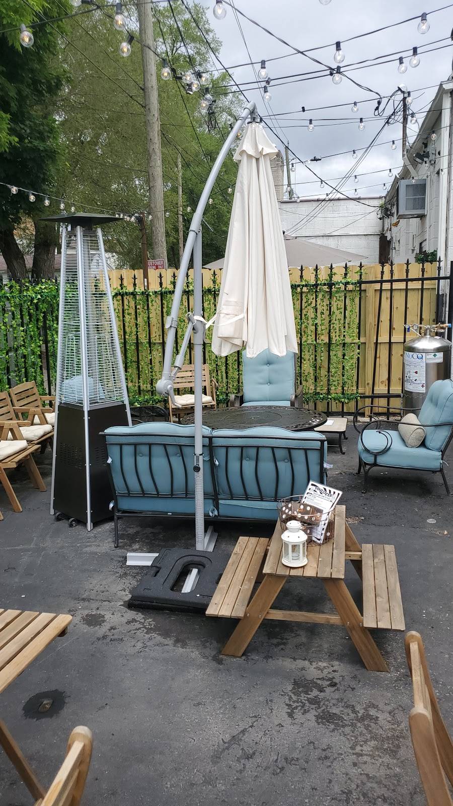 TABLE No. 2 Restaurant | restaurant | 18925 Livernois, Detroit, MI 48221, USA | 3133409550 OR +1 313-340-9550