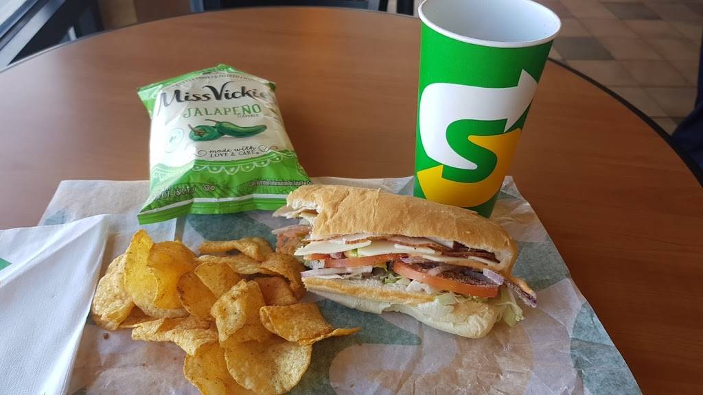 Subway | restaurant | 9725 Pyramid Hwy, Spanish Springs, NV 89436, USA | 7754259900 OR +1 775-425-9900
