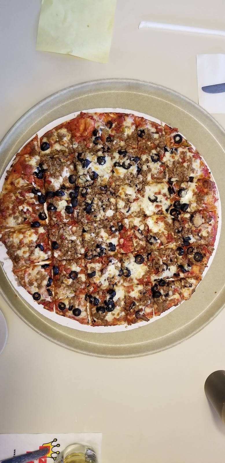 Pizza King | meal delivery | 100 Maple Village Shopping Center, Middletown, IN 47356, USA | 7653549250 OR +1 765-354-9250