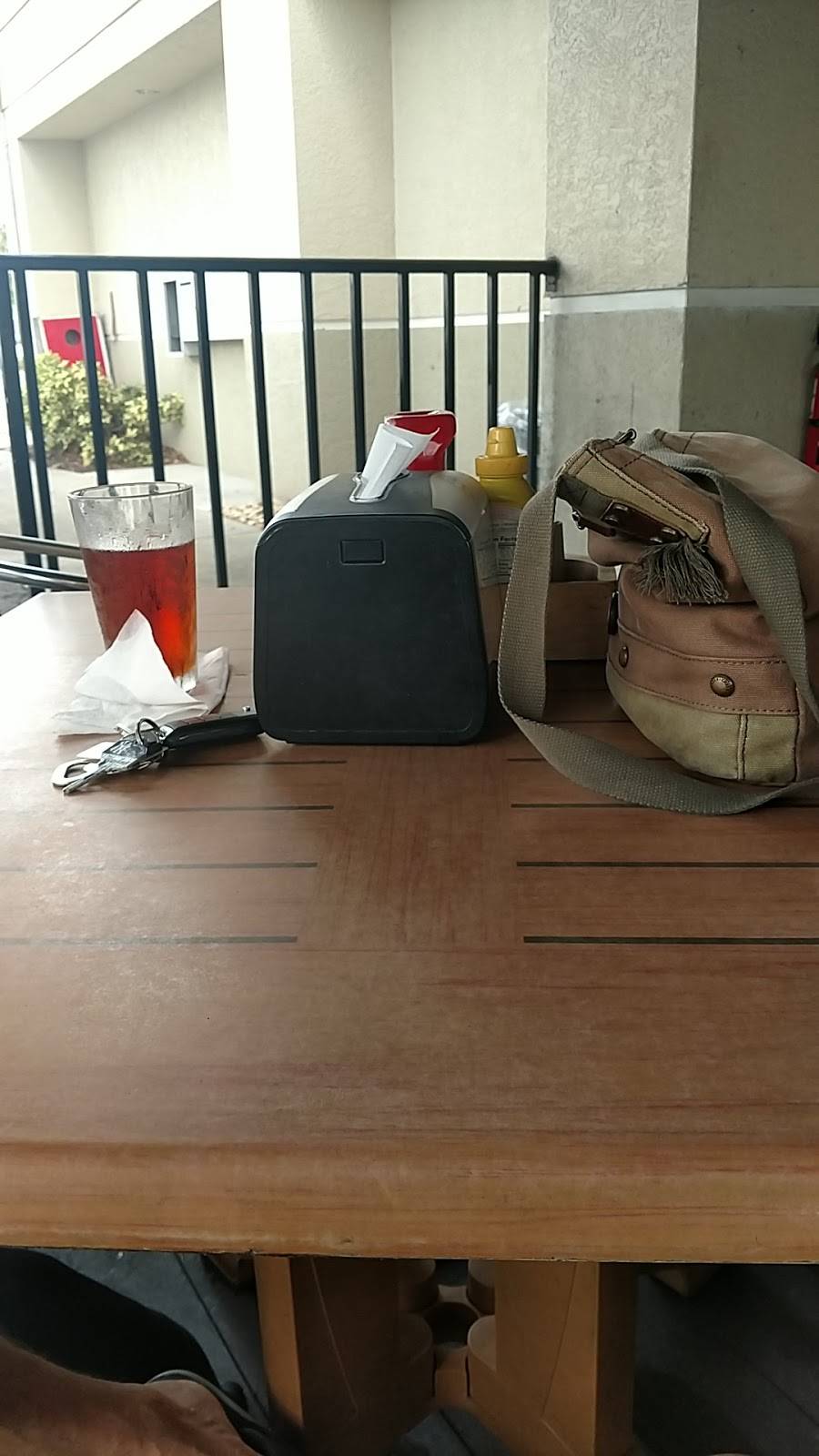 Beef O Bradys | restaurant | 7385 Radio Rd #101, Naples, FL 34104, USA | 2393482100 OR +1 239-348-2100