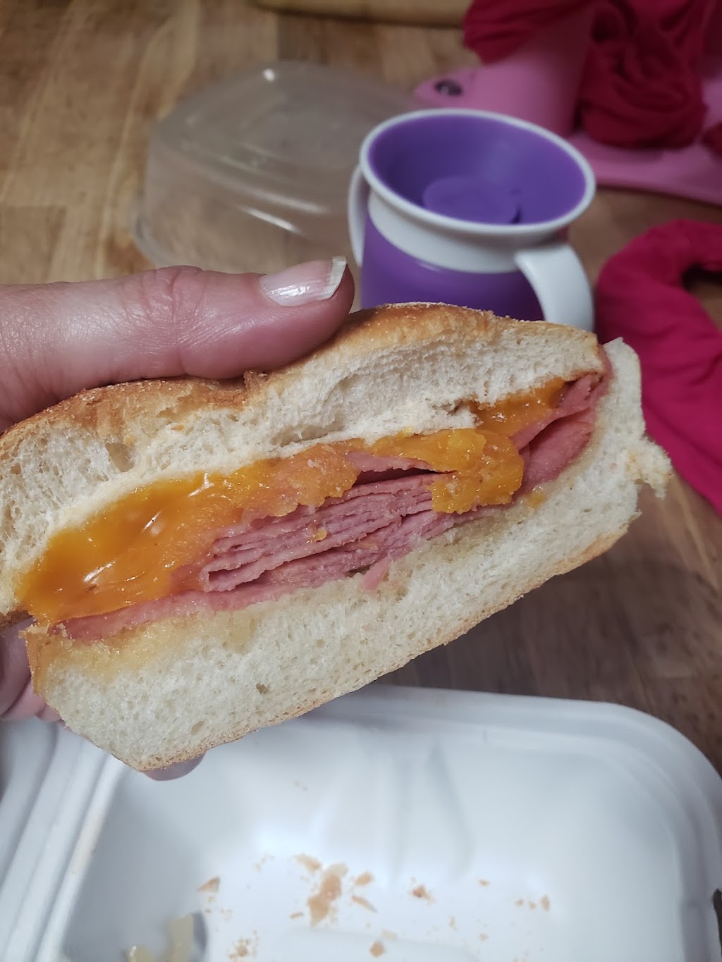 Central Deli | restaurant | 133 N Main St, Florida, NY 10921, USA | 8456512300 OR +1 845-651-2300