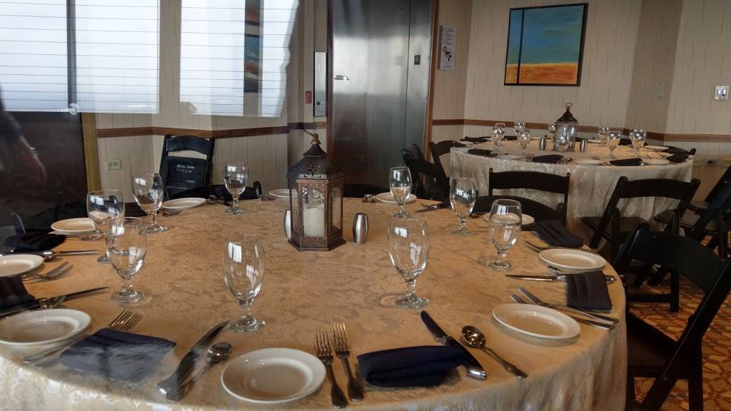 Chart House | restaurant | 739 E César E. Chávez Blvd, San Antonio, TX 78205, USA | 2102233101 OR +1 210-223-3101