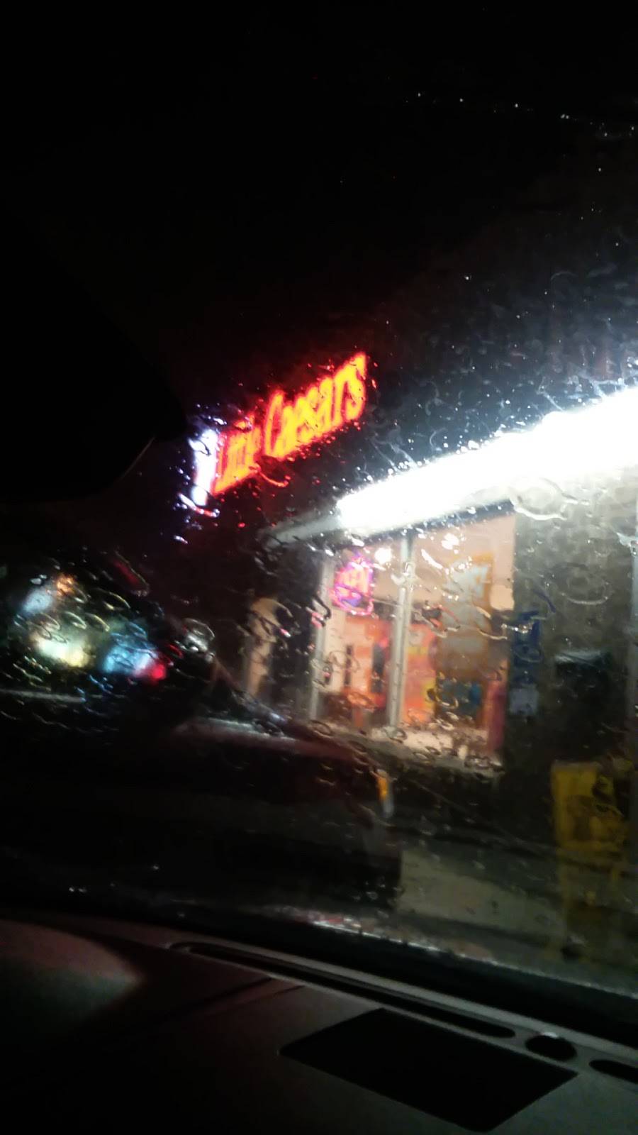 Little Caesars Pizza | meal takeaway | 105 N Hinde St, Washington Court House, OH 43160, USA | 7403337144 OR +1 740-333-7144