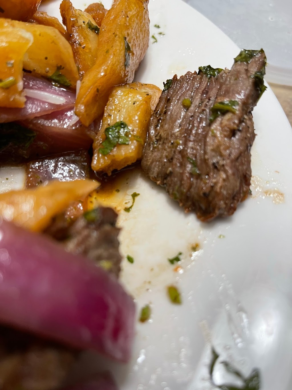 El Aji Picante | restaurant | 20905 Lassen St, Chatsworth, CA 91311, USA | 8182803365 OR +1 818-280-3365