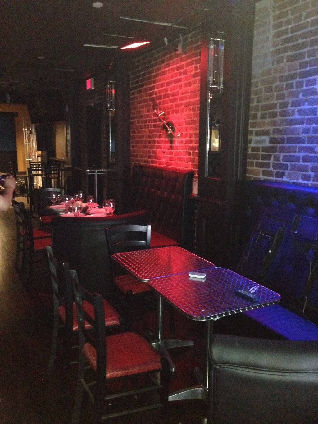 Eclipse Lounge & Grill | night club | 47 Central Ave, Lynn, MA 01901, USA | 7815844591 OR +1 781-584-4591