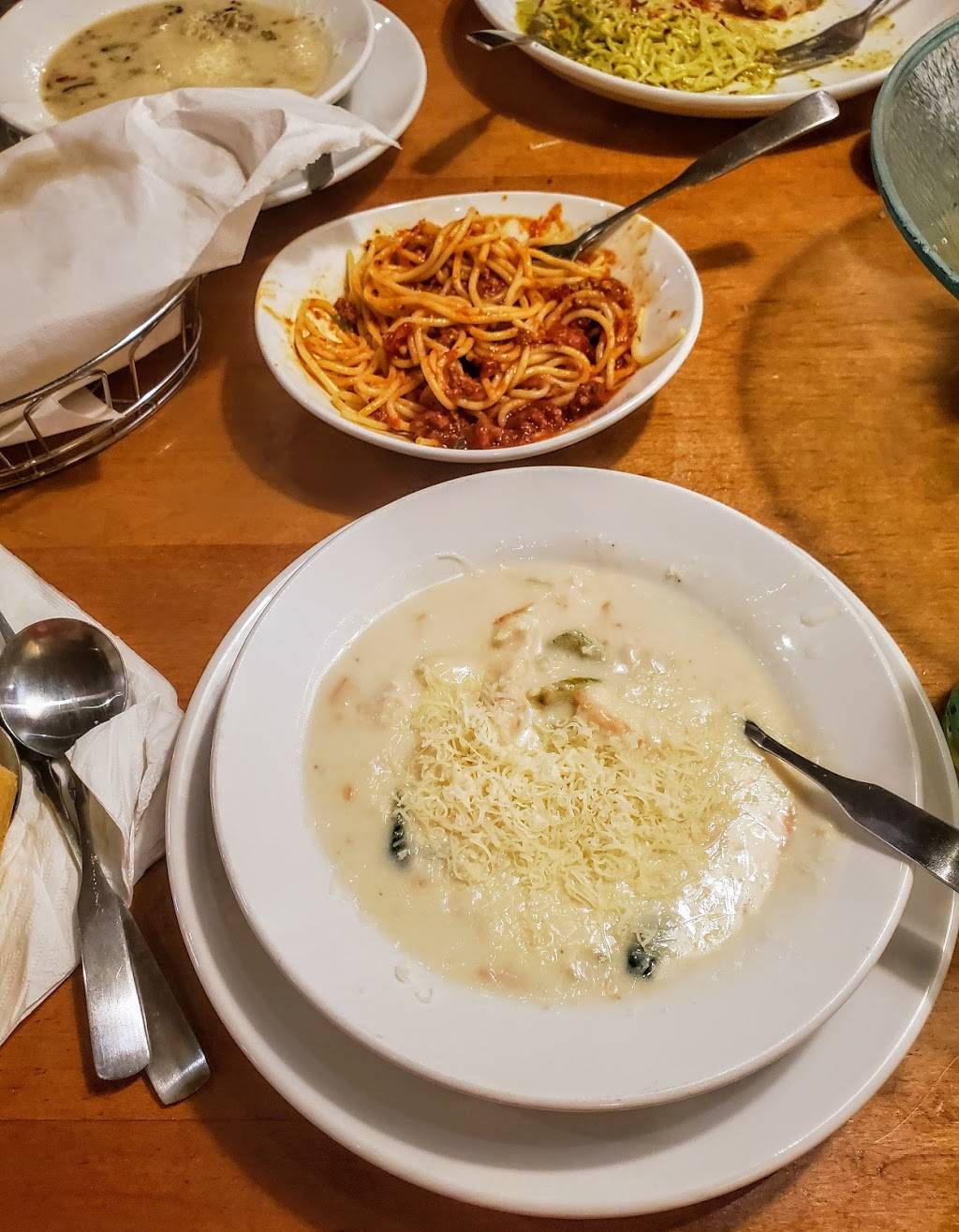 Olive Garden Italian Restaurant | meal takeaway | 8984 International Dr, Orlando, FL 32819, USA | 4072640420 OR +1 407-264-0420