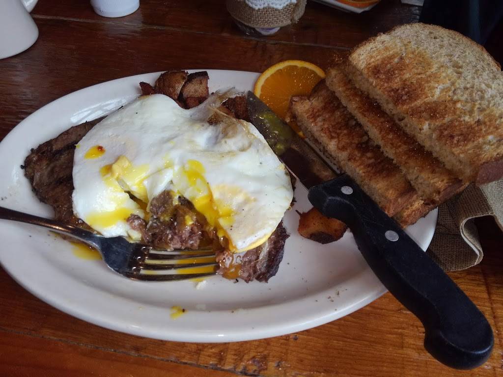 Tumbledown Café | restaurant | 21 Meadow St, Sanbornville, NH 03872, USA | 6035228500 OR +1 603-522-8500