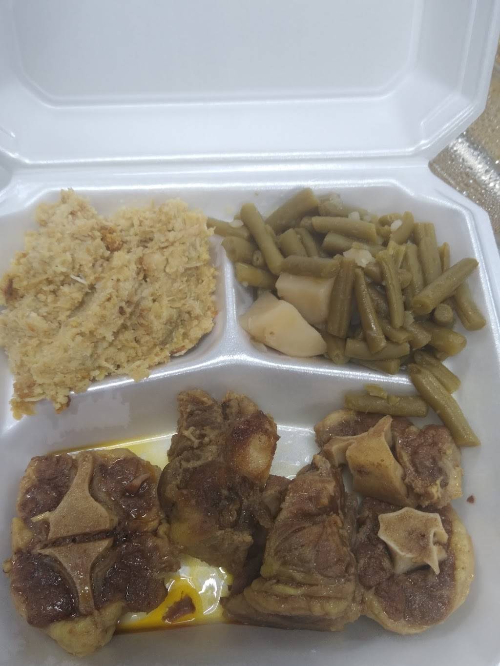 Madeas Kitchen | restaurant | 2130 Whittaker Rd, Ypsilanti, MI 48197, USA | 7346605852 OR +1 734-660-5852