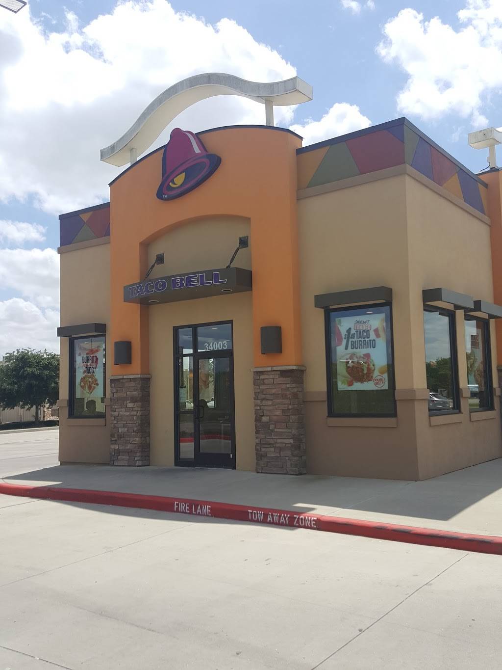 Taco Bell | meal takeaway | 34003 Katy Fwy, Brookshire, TX 77423, USA | 2819343100 OR +1 281-934-3100