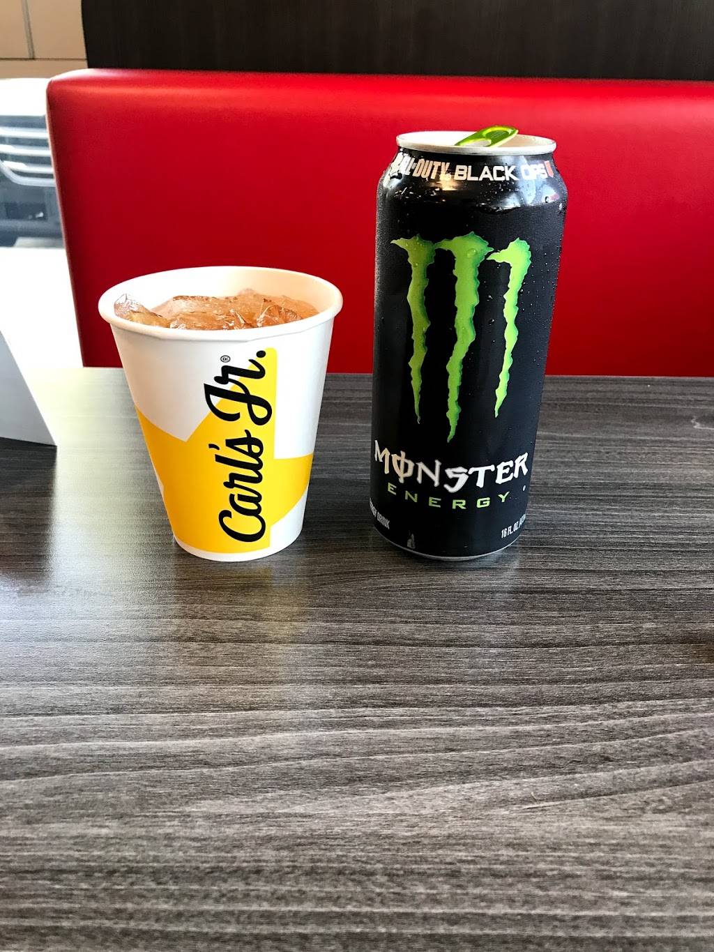 Carls Jr. | restaurant | 1720 E Dyer Rd, Santa Ana, CA 92705, USA | 9492508960 OR +1 949-250-8960