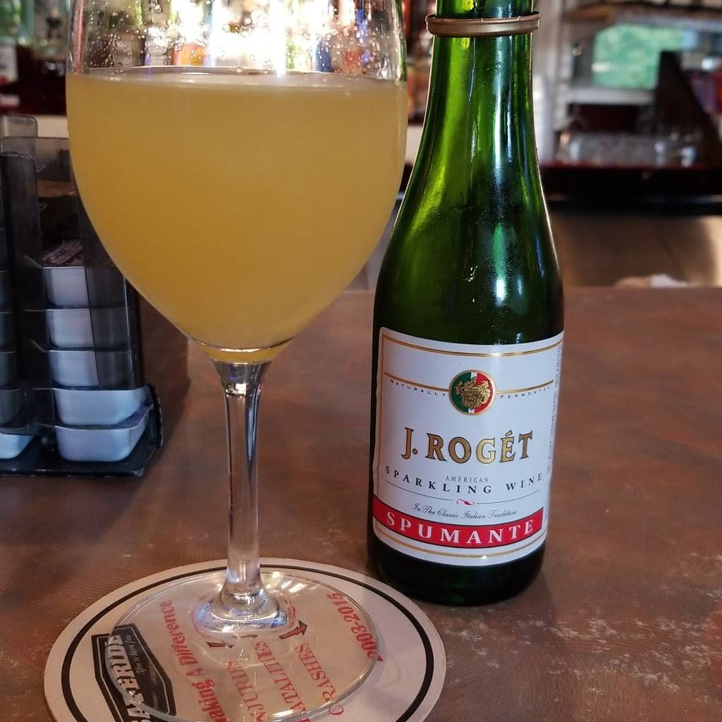 Cedar Creek Inn | restaurant | 1267 County Rd H, New Richmond, WI 54017, USA | 7152487014 OR +1 715-248-7014