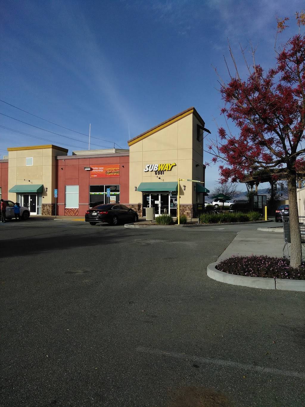 Subway Restaurants | restaurant | 6981 Cameron Blvd #101, Gilroy, CA 95020, USA | 4088473300 OR +1 408-847-3300