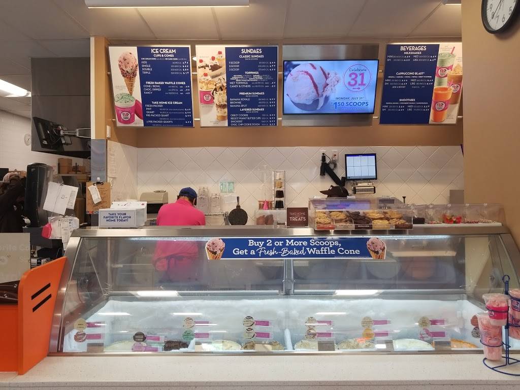 Dunkin Donuts | cafe | 717 Cypress Village Blvd, Sun City Center, FL 33573, USA | 8136333003 OR +1 813-633-3003