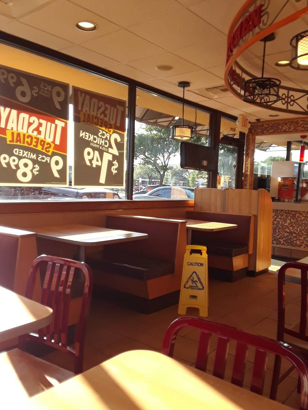 Popeyes Louisiana Kitchen | restaurant | 8331 Broadway, Houston, TX 77061, USA | 7136495333 OR +1 713-649-5333