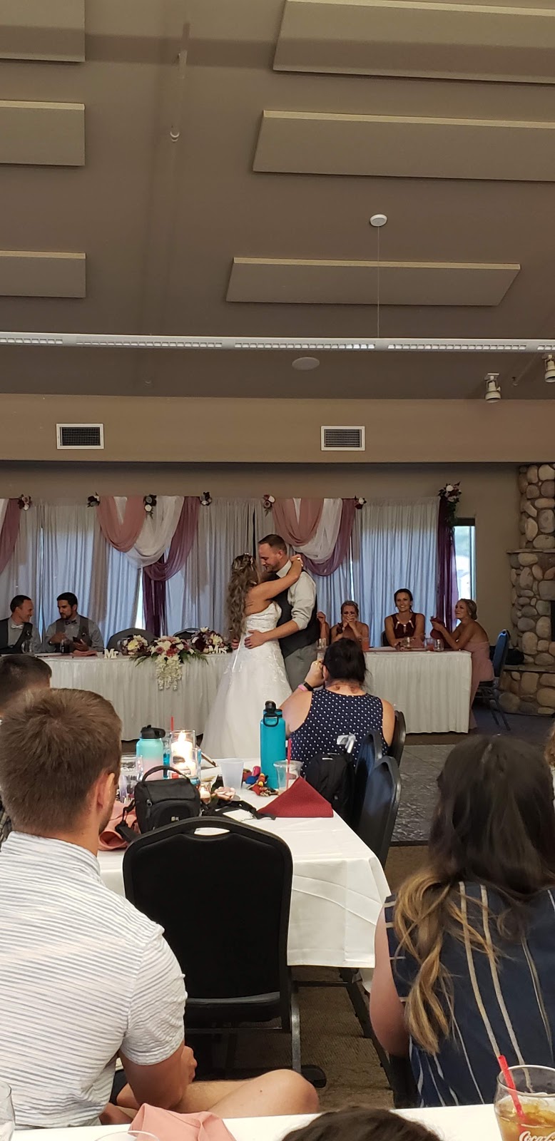 Duck Pond Bar and Grill | restaurant | 3700 W Canyon Lakes Dr, Kennewick, WA 99337, USA | 5095823736 OR +1 509-582-3736