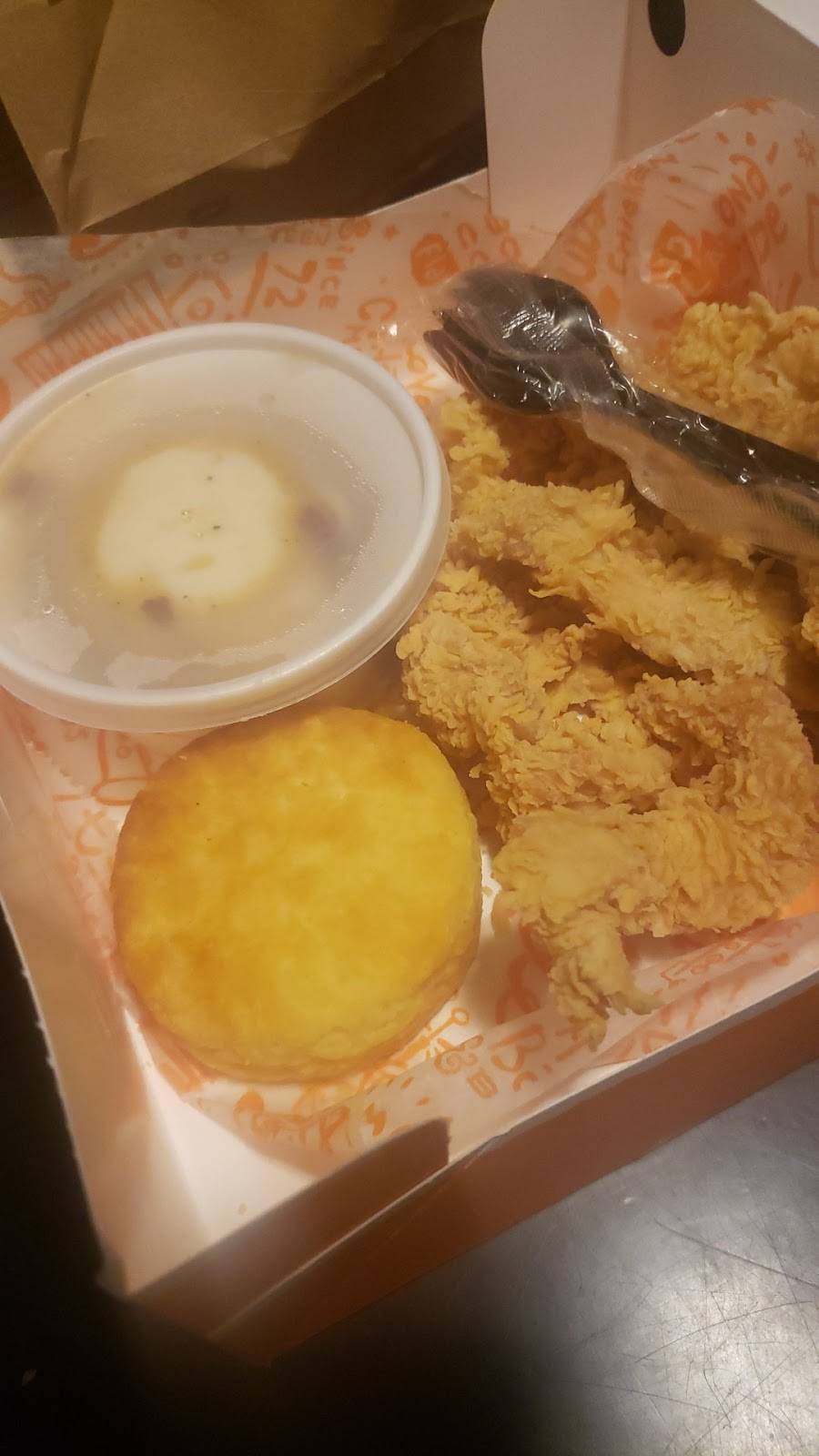 Popeyes Louisiana Kitchen | restaurant | 1410 W Government St, Brandon, MS 39042, USA | 6018244100 OR +1 601-824-4100