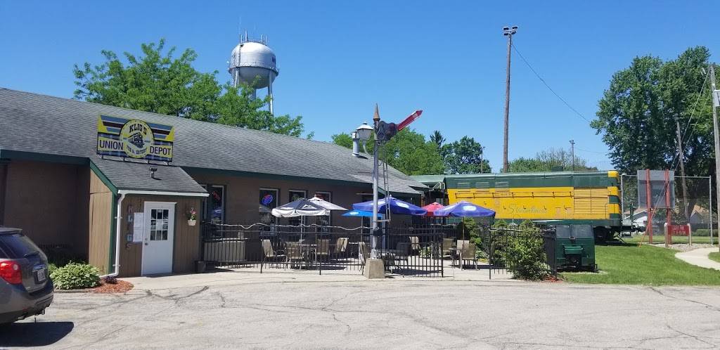 Kligs Union Depot | restaurant | 231 Front St, Milton, WI 53563, USA | 6088686400 OR +1 608-868-6400