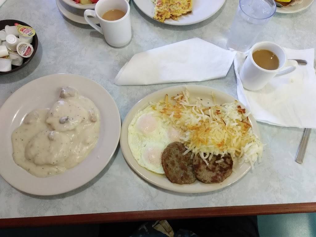 Garden Family Restaurant | restaurant | 696 E Pershing Rd, Decatur, IL 62526, USA | 2178727227 OR +1 217-872-7227