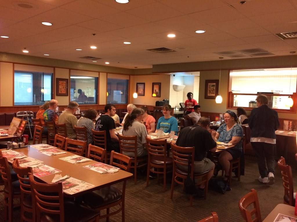 Dennys | restaurant | 6405 James Cir N, Brooklyn Center, MN 55430, USA | 7635660073 OR +1 763-566-0073