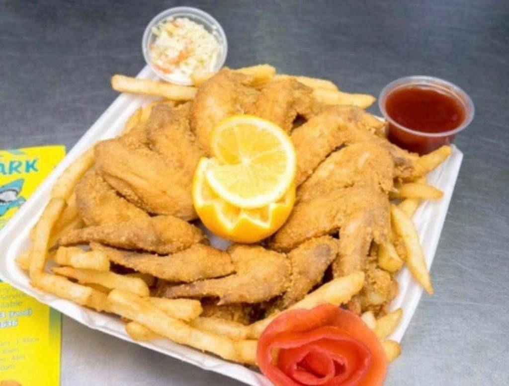 Sharks Fish and Chicken | restaurant | 306 Dixie Hwy, Chicago Heights, IL 60411, USA | 7088560698 OR +1 708-856-0698