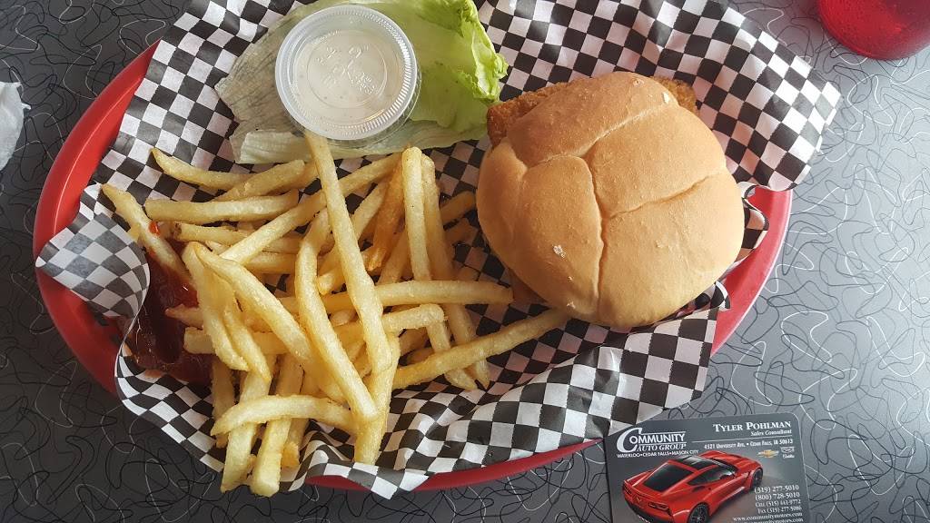 Gravys Diner | restaurant | 4129 University Ave, Cedar Falls, IA 50613, USA | 3192662117 OR +1 319-266-2117