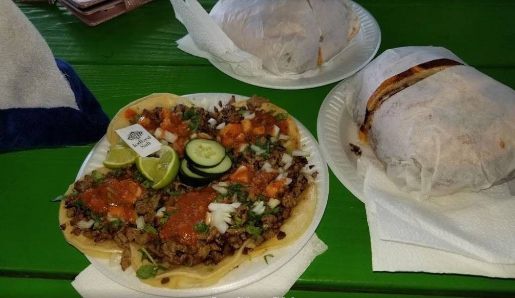 Tortas Chilangas El Rafles | restaurant | 5607, 405 W Hatch Rd, Modesto, CA 95351, USA | 2094500104 OR +1 209-450-0104