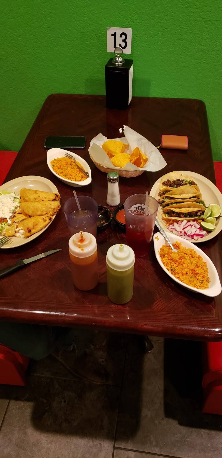 Paisanos Taqueria | restaurant | 226 E Main St, Green Forest, AR 72638, USA | 8704384250 OR +1 870-438-4250