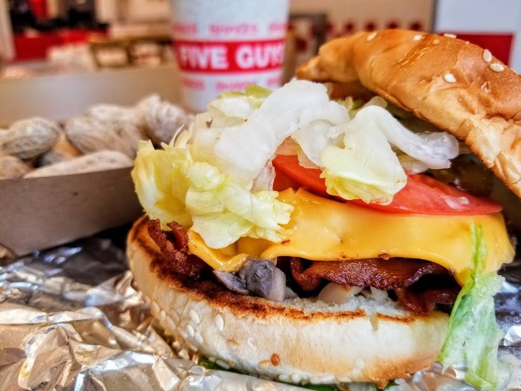 Five Guys | meal takeaway | 20 Rosebrook Pl, Wareham, MA 02571, USA | 5082737156 OR +1 508-273-7156
