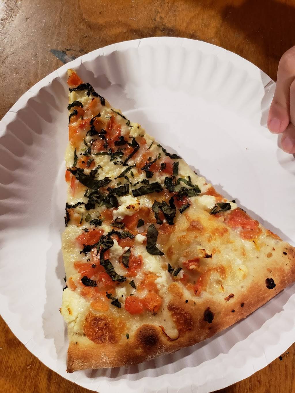 Pier One Pizza | restaurant | 15 Wharf St, Boothbay Harbor, ME 04538, USA | 2076335586 OR +1 207-633-5586