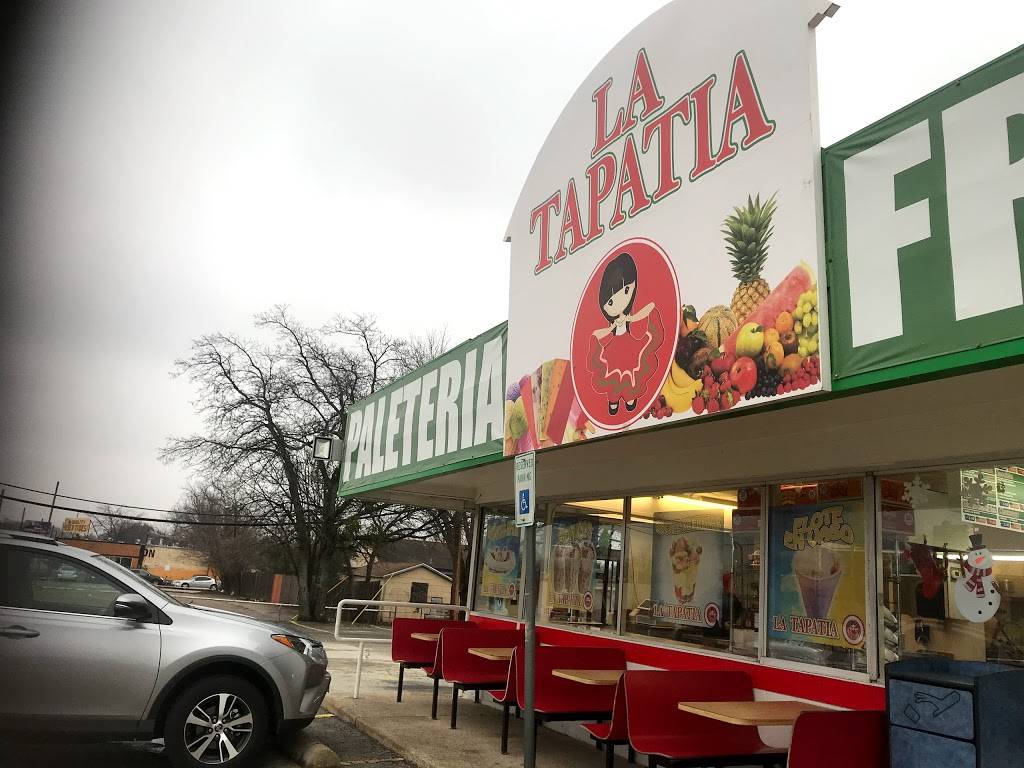 La Tapatia Paleteria Y Fruteria | meal takeaway | 1000 E Abram St, Arlington, TX 76010, USA | 6823306040 OR +1 682-330-6040