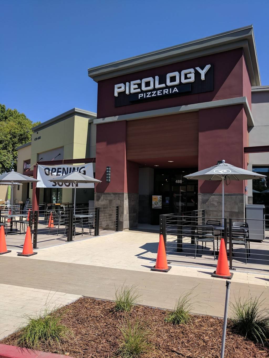 Pieology Pizzeria | restaurant | 484 Howe Ave, Sacramento, CA 95825, USA | 9169990832 OR +1 916-999-0832