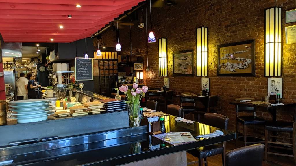 Sushi Avenue on the Square | restaurant | 131 Sycamore St, Decatur, GA 30030, USA | 4043780228 OR +1 404-378-0228