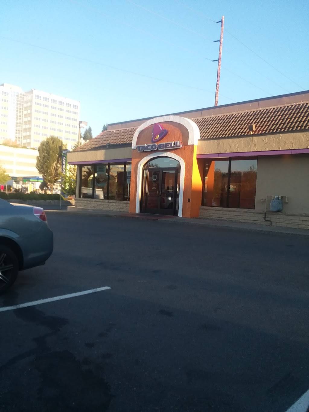 Taco Bell | meal takeaway | 3705 128th Ave SE, Bellevue, WA 98006, USA | 4257474637 OR +1 425-747-4637