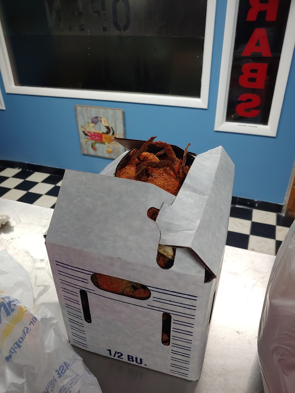 Holy Crab | restaurant | 7002 North Point Rd, Sparrows Point, MD 21219, USA | 4103991243 OR +1 410-399-1243