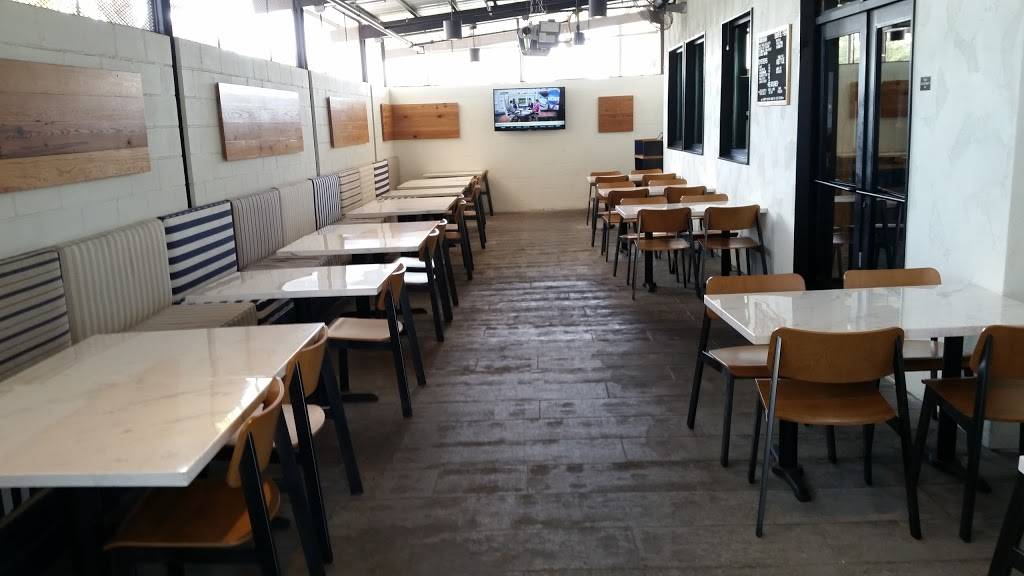 Salt Traders Coastal Cooking | restaurant | 2850 N Interstate Hwy 35, Round Rock, TX 78681, USA | 5123519724 OR +1 512-351-9724