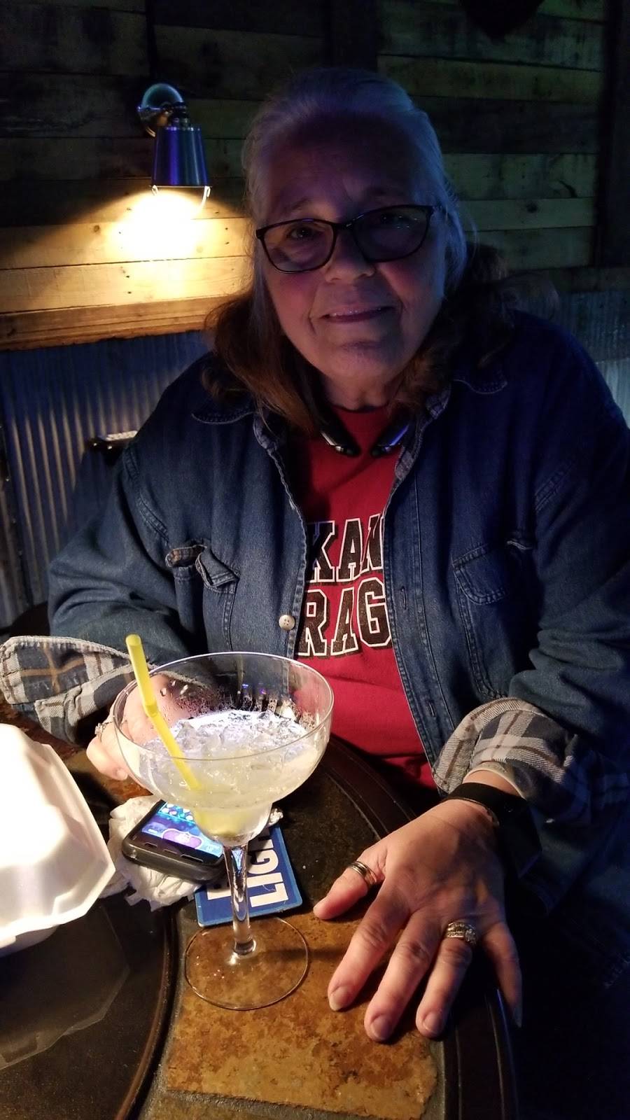 Bobos | restaurant | 204 East St, Harrisburg, AR 72432, USA | 8704085261 OR +1 870-408-5261