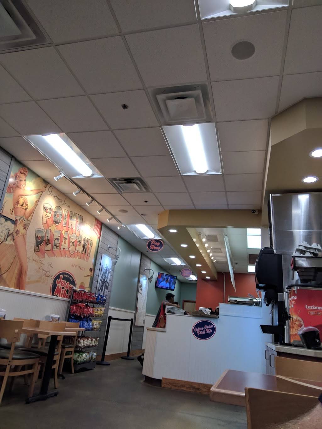 Jersey Mikes Subs | meal takeaway | 1942 York Rd, Lutherville-Timonium, MD 21093, USA | 4102526510 OR +1 410-252-6510